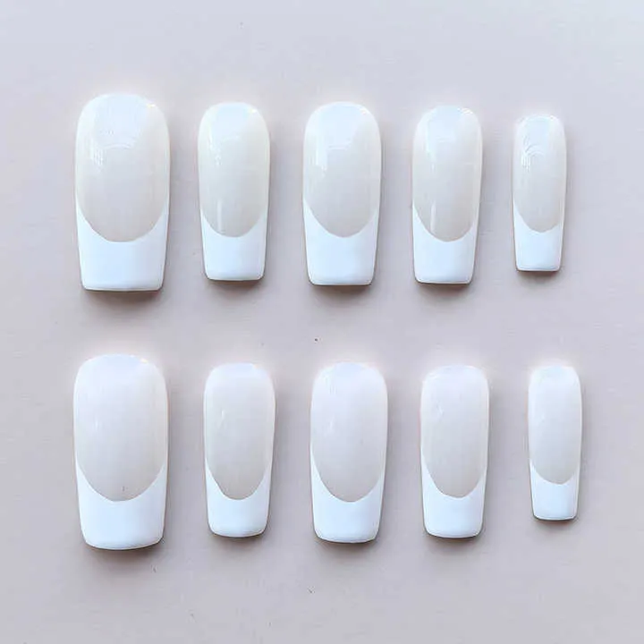 فن أظافر إبداعي بسيط ومغطى بالكامل مصنوع يدويًا - Creative Minimalist Fully Covered Handmade Nail