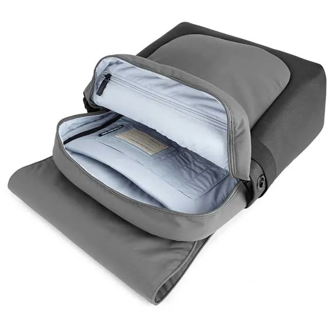 BGMOL 101/ 02 Moleskine ID Backpack