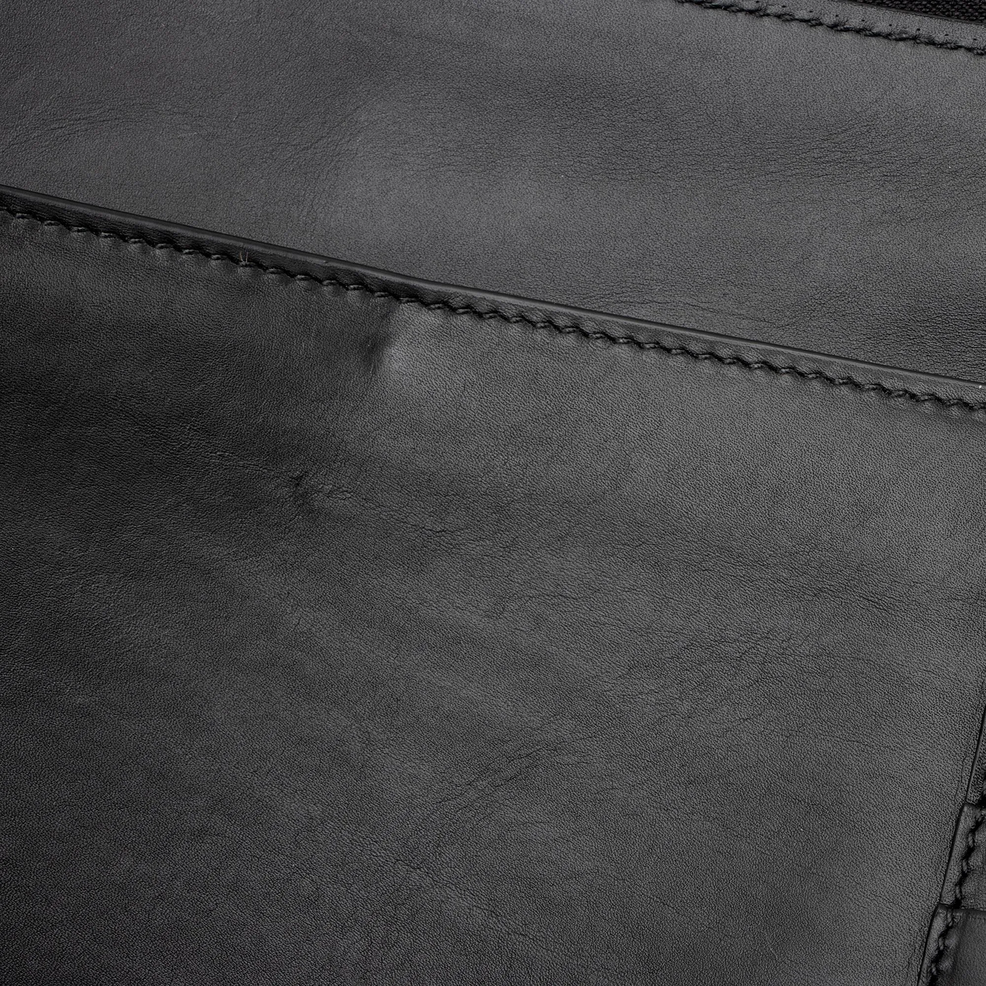 Bottega Veneta Calfskin Half-Zip Document Case (SHF-Pejym8)