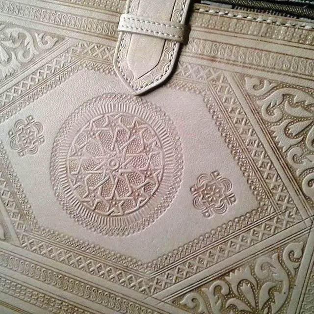 Heritage Portfolio - Beige