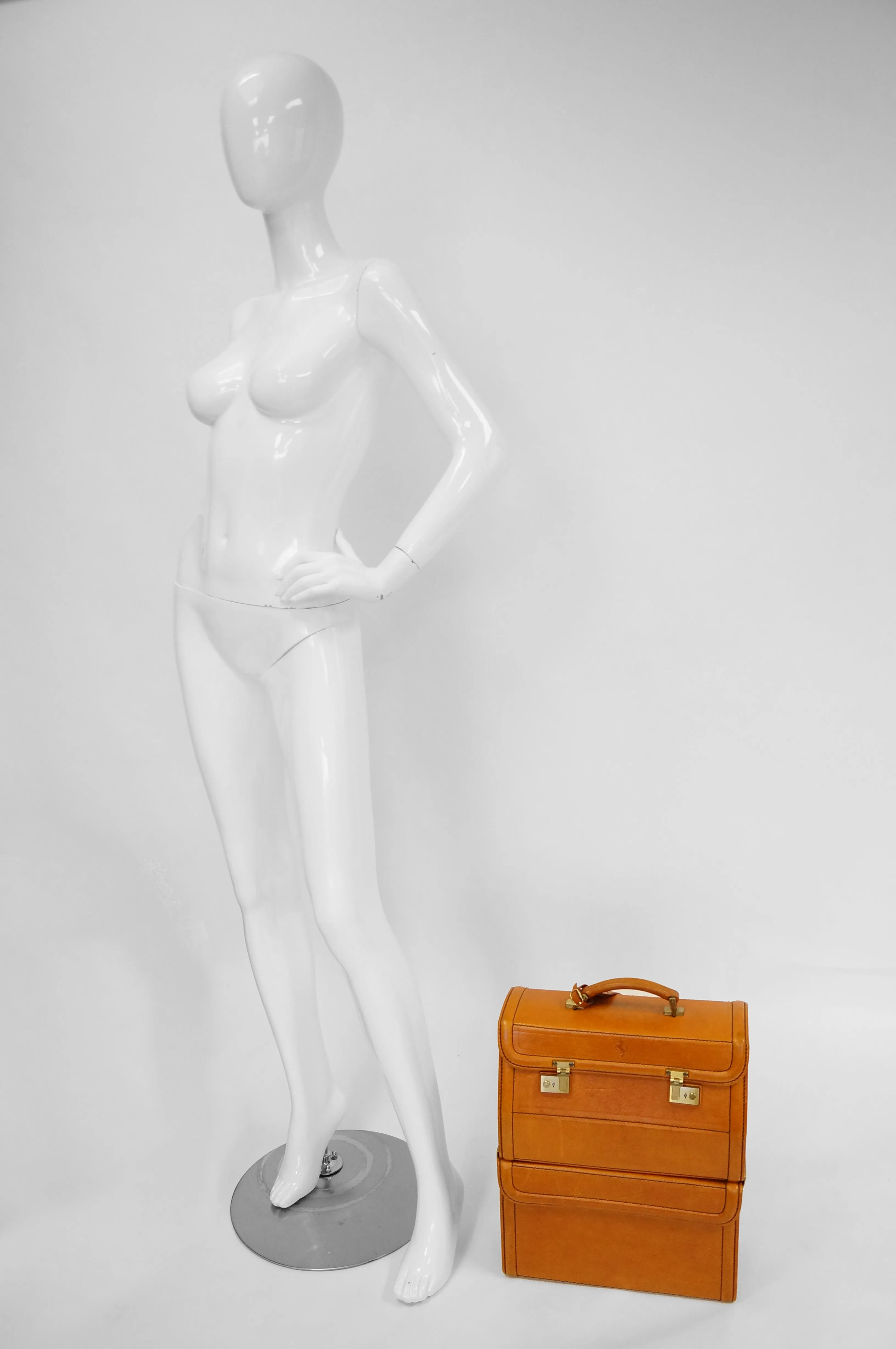Rare 1990s Schedoni for Ferrari 348 355 Tan Italian Leather Console Luggage