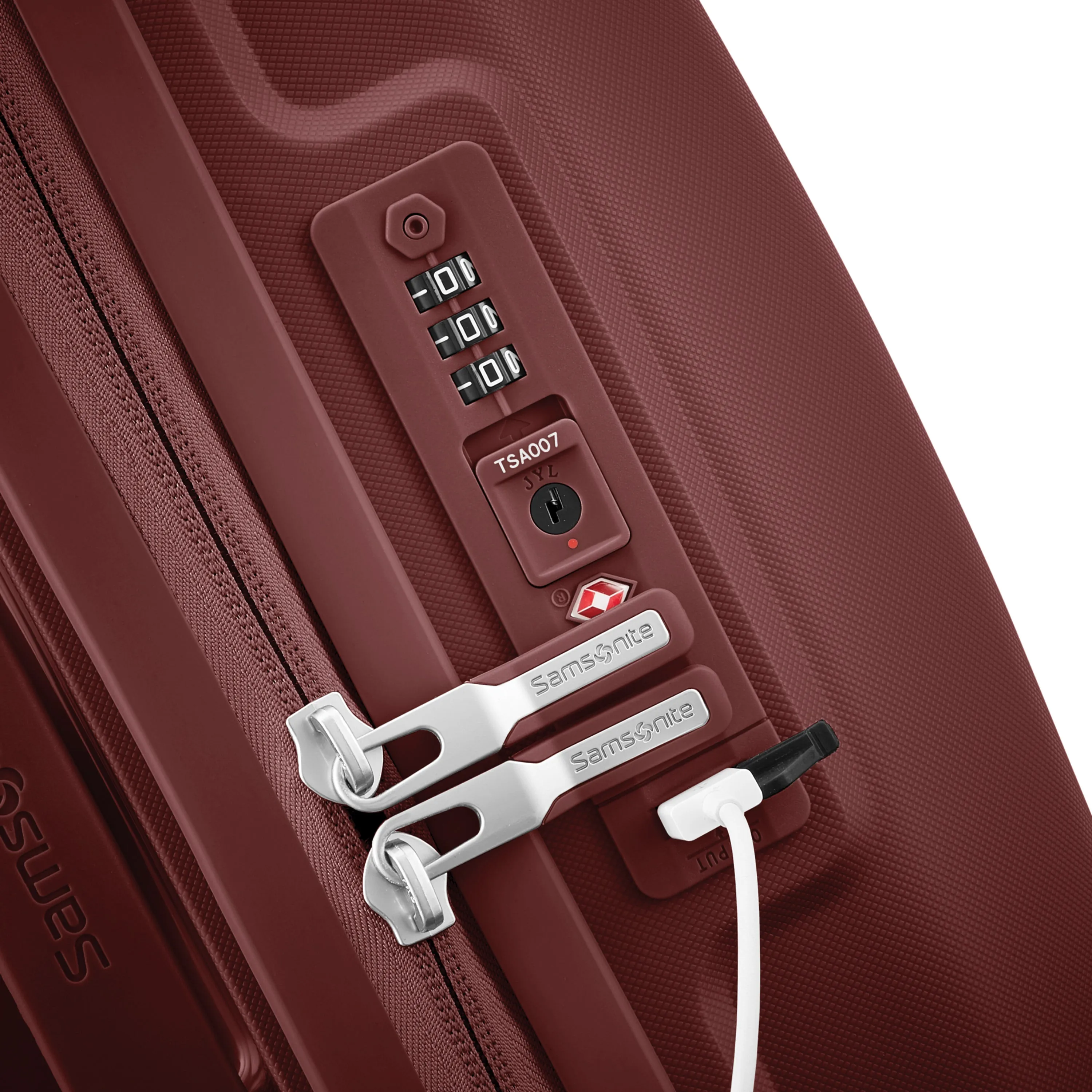 Samsonite Outline Pro Spinner Carry-On