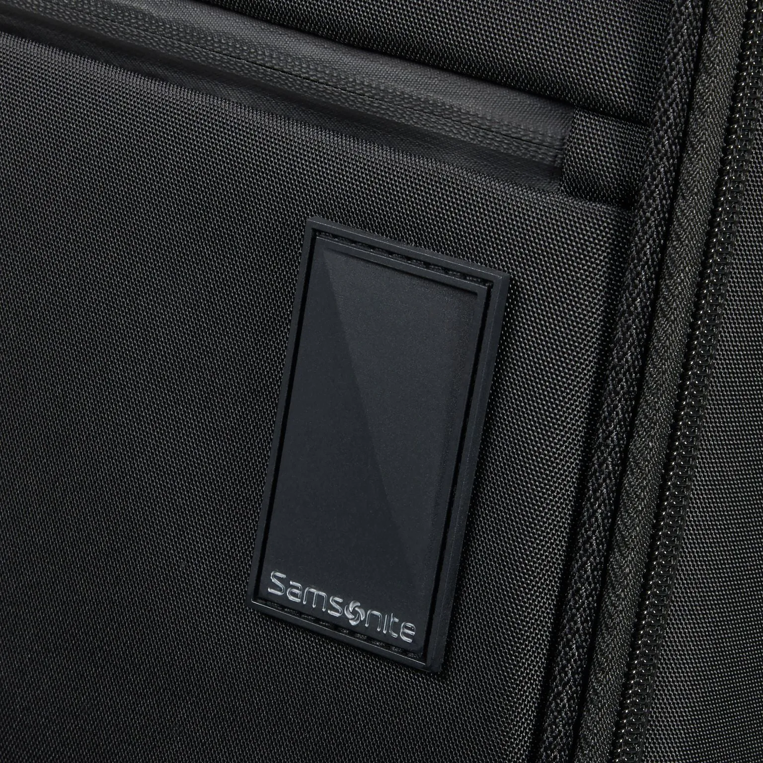 Samsonite Vacay Spinner Carry On