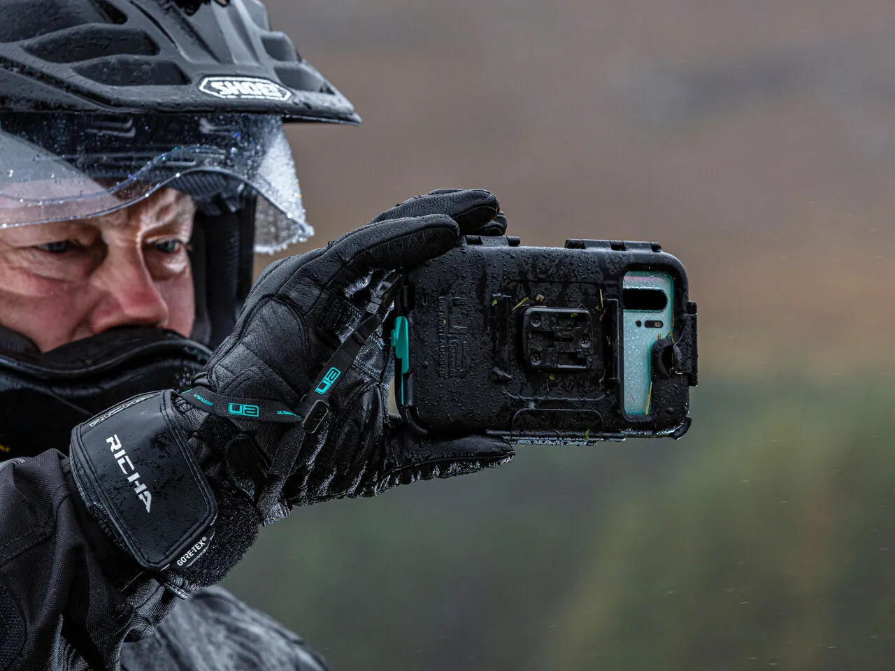 Universal Waterproof Tough Mount Motorcycle Case for Motorola